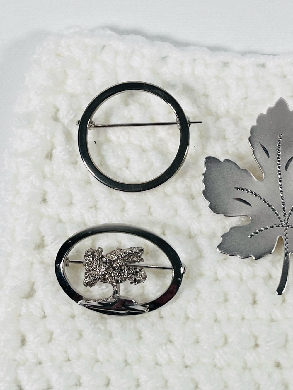 5 Piece Silver Tone Brooch Collection Leaf - Picture 2 of 7